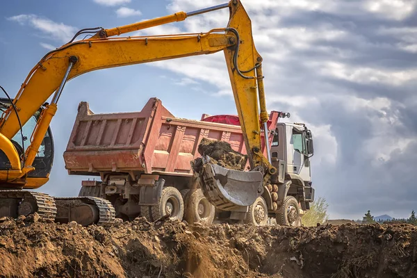 Working at the construction site — Stock Photo, Image