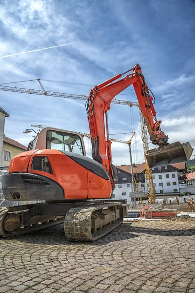 Una gran excavadora roja —  Fotos de Stock