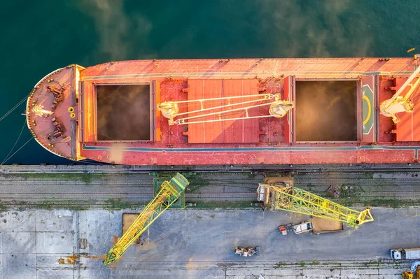 Vista Superior Desde Dron Gran Barco Cargando Grano Para Exportación — Foto de Stock