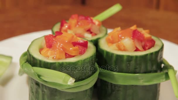 Zdrowe przekąski, świeże warzywa. — Wideo stockowe