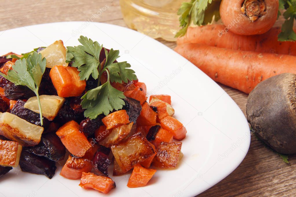 Salad baked beetroot, fresh carrots and potatoes.