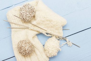 Sıcak el yapımı çorap, koyun yün örme. Üstten Görünüm