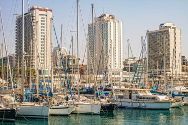 Yat ve tekne Tel-Aviv Marina.