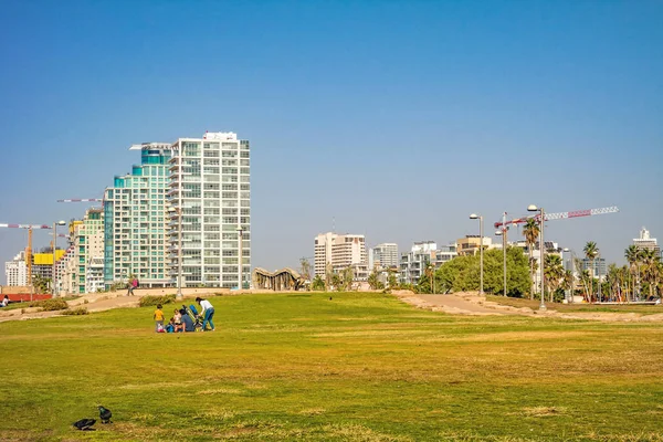 Park near the sea. — Stock Photo, Image