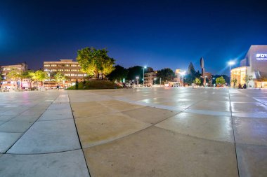 Tel Aviv'de Habima Meydanı.