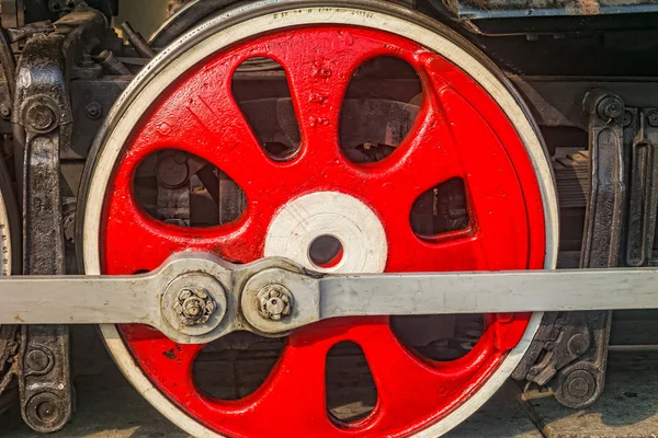 Detalle de la vieja locomotora de vapor . — Foto de Stock