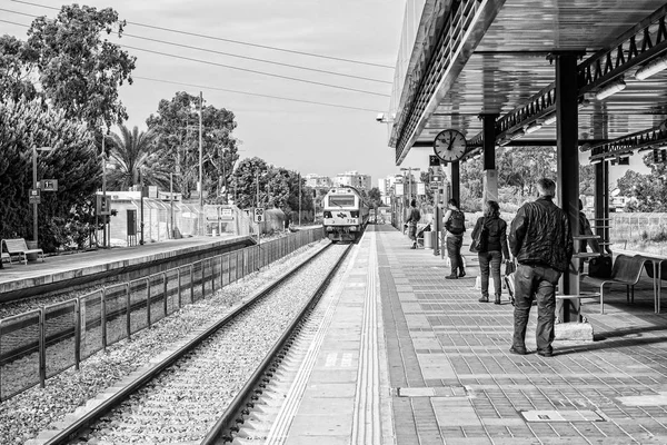 Train on the Acre train station. — Stock Photo, Image
