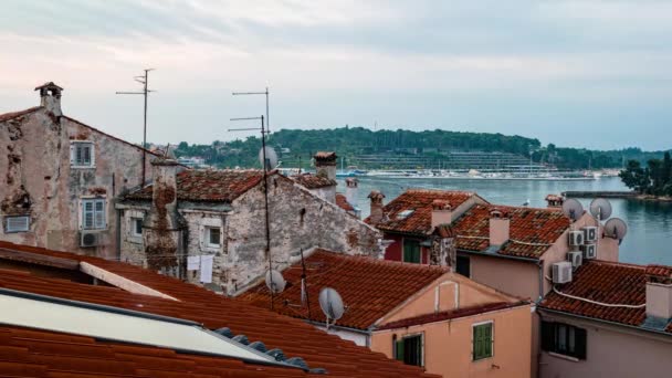 Rovinj クロアチア 2019年10月4日 Time Lapse 午前中のRovinjの屋根 イストリア半島の旧沿岸の町 — ストック動画