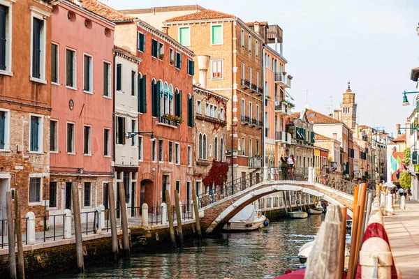 Traditional canal street in Venice, Italy — Stock Photo, Image