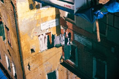 İtalya, Venedik 'in su kanalında yansıma