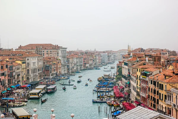 Top view of Grand canal from roof of Fondaco dei Tedeschi. — Stock Photo, Image