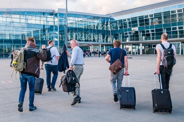 Lviv Ukraine May 2019 People Say Goodbye Danylo Halytskyi International — Φωτογραφία Αρχείου