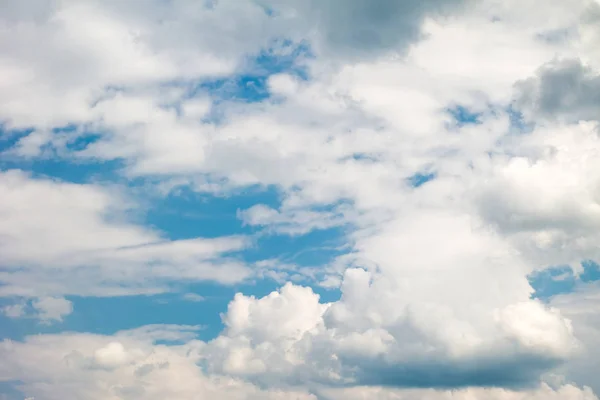 Ciel Bleu Avec Nuages Cumulus Legers Texture Cadre Stock Photo Ciel Bleu Avec Nuages Cumulus Legers Texture Cadre Stock Photo