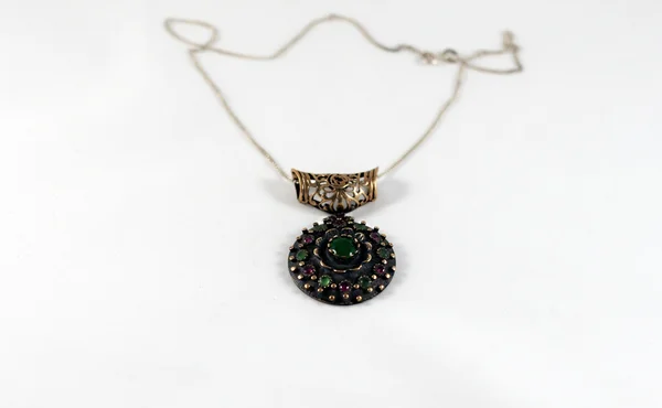 Green stone necklace for women — Φωτογραφία Αρχείου