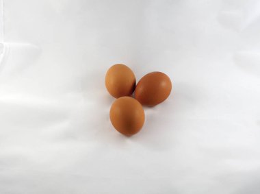 Doğal yetişkin tavuk yumurtası