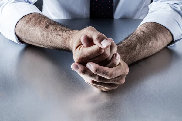 kontrollü hayal kırıklığı ve gerginlik ifade utandım iş adamı eller