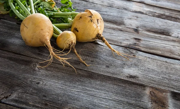 Organic seasonal agriculture and vegetarian food with imperfect sustainable turnips — Stock Photo, Image