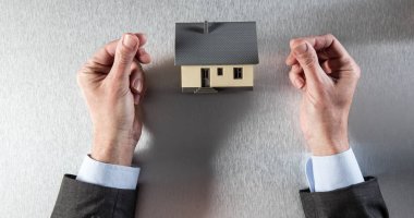 özellik satıcısı gayrimenkul maliyet için huzurlu elinde