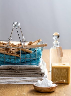 Temiz giysiler için doğal maddeler ile ev yapımı çamaşır deterjan yapma