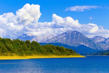 Lago di Campotosto