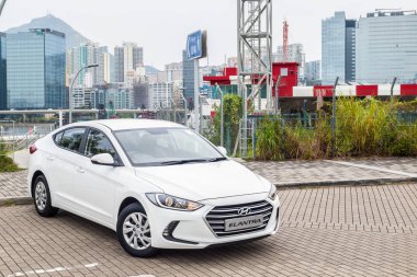 Hyundai Elantra sürücü gün
