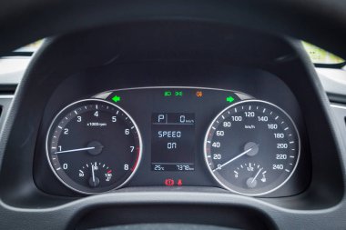 Hyundai Elantra Pano