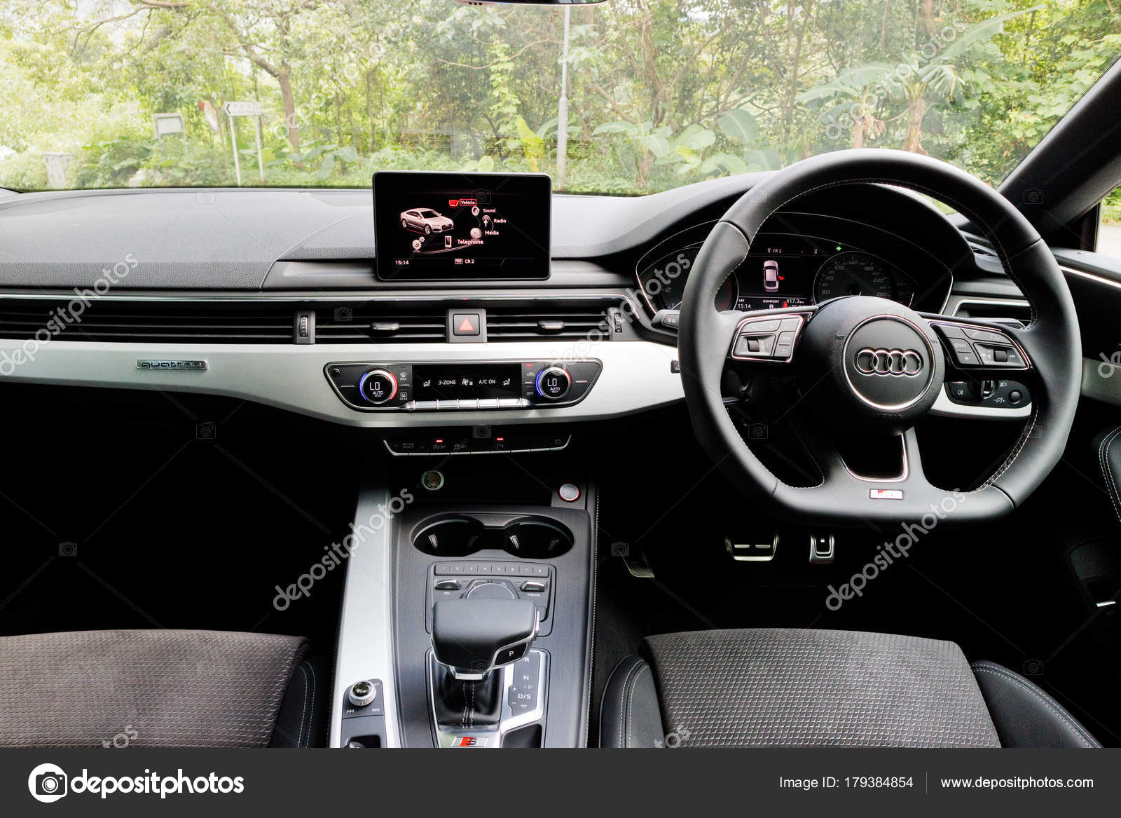 Audi S5 Sportback brandneue 2017 Interieur — Redaktionelles ... Audi S5 Sportback brandneue 2017 Interieur — Redaktionelles ...