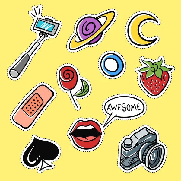 Vector set van modieuze patches: selfie stok, lippen, strawberr — Stockvector