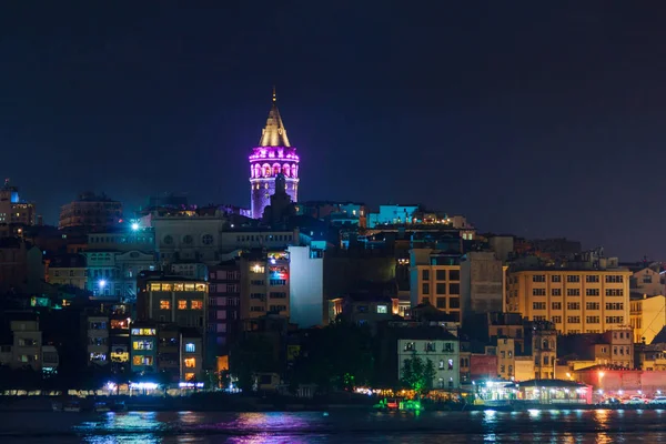 Night view of Galata Tower and  district from sea. Turkey. — Stock Photo, Image