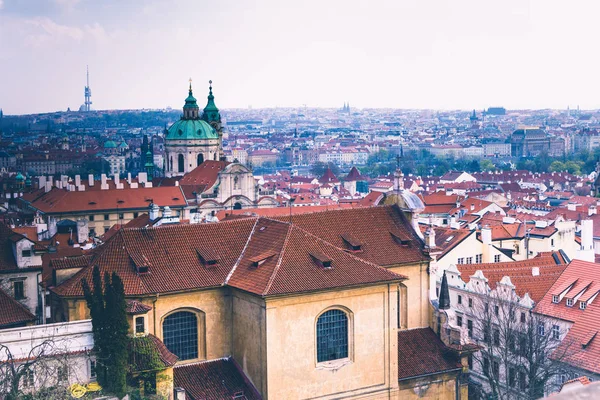 Panoramautsikt Över Prag Tak Och Kupoler Tjeckien Europa Filtrerade Bilden — Stockfoto