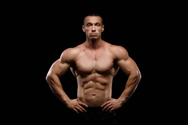 Μυώδης Bodybuilder Μαύρο Φόντο Αθλητική Διατροφή Bodybuilding Συμπληρώματα Διατροφής Προπόνηση — Φωτογραφία Αρχείου