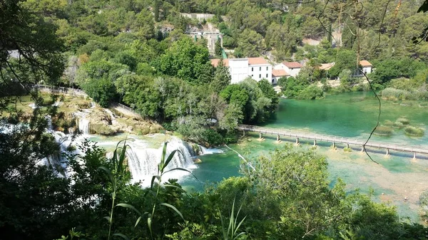 Vízesések a Krka Nemzeti Parkban, Horvátország — Stock Fotó