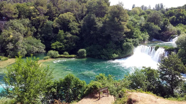 Watervallen in het Nationaal Park Krka, Kroatië — Stockfoto