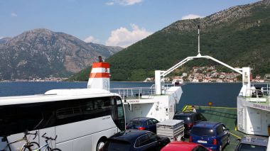 Kamenari geçiş Lepetane - feribot