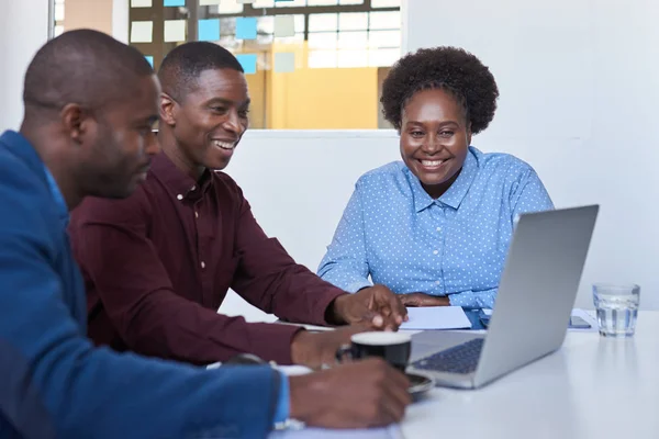 Content African business team — Stock Photo, Image