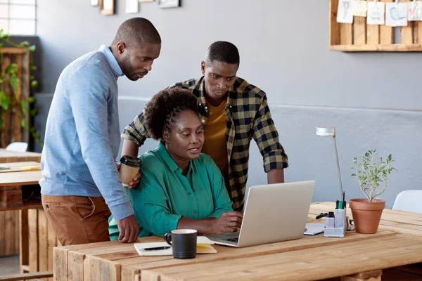 Focused African coworkers — Stock Photo, Image