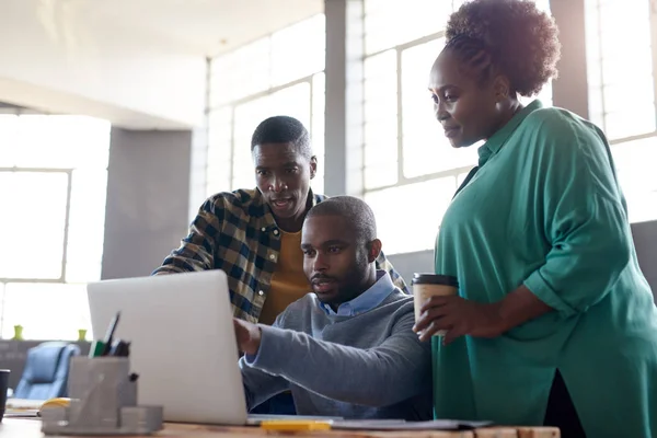 Focused African businesspeople — Stock Photo, Image