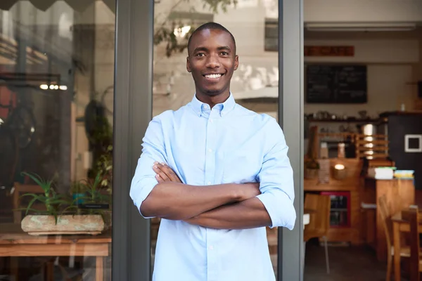 African entrepreneur smiling — Stock Photo, Image