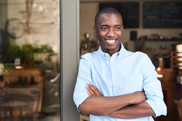 Entrepreneur smiling confidently — Stock Photo, Image