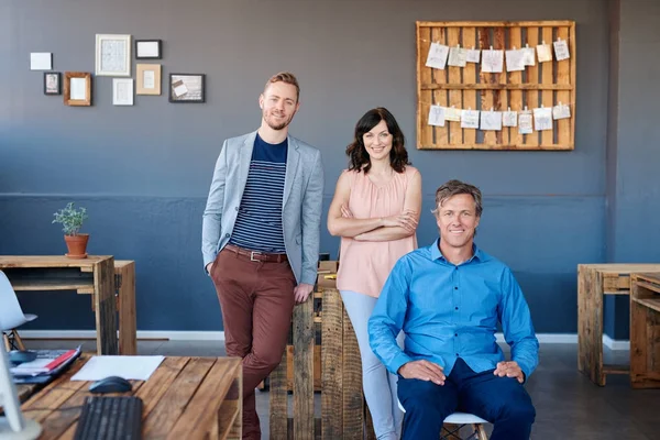 Portrait of three casually dressed colleagues — Stock Photo, Image