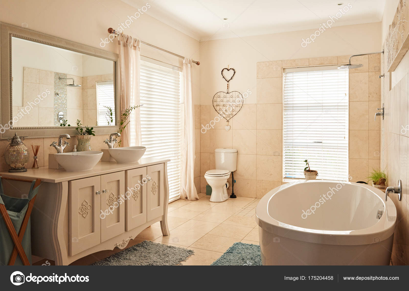 Land wohnen Bad — Stockfoto © mavoimages #175204458 Land wohnen Bad — Stockfoto © mavoimages #175204458