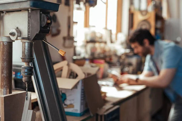 Closeup Drill Press Woodworking Workshop Carpenter Using Digital Tablet Bench — Stock Photo, Image