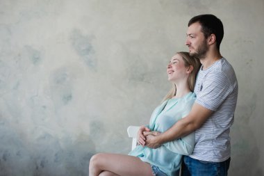 Bir kaç iyi vakit geçiriyor