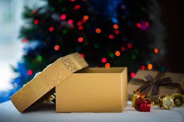 Güzel hediye kutusu.