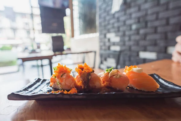 Japan Local Fresh Saisonal Fish Topping Auf Reis Namens Sushi — Stockfoto