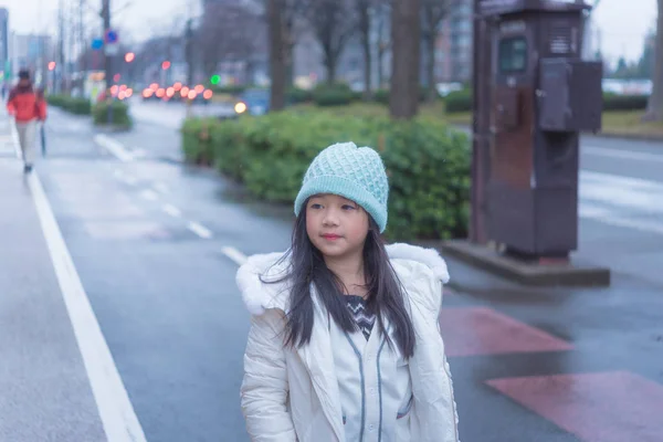 Menina japonesa bonito Imagens De Bancos De Imagens