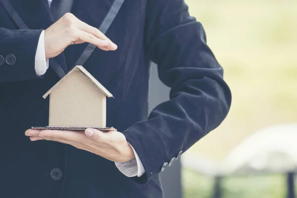 Imposta Agente Immobiliare Conto Risparmio Assicurazione Della Casa Concetto Immobiliare — Foto Stock