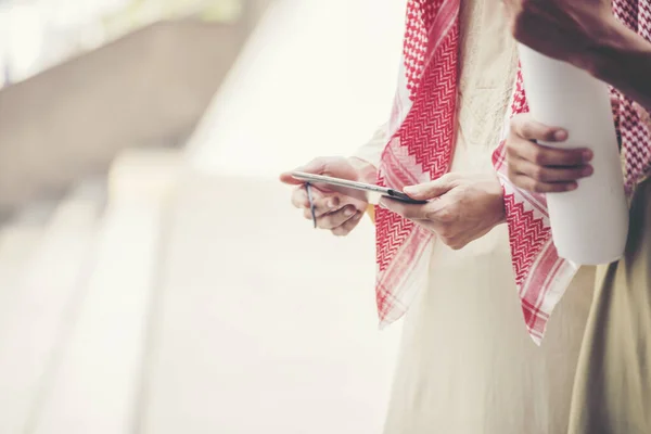 Arab Man Team Business Hand Skaka Efter Kompletta Affärer Framgångsrik — Stockfoto