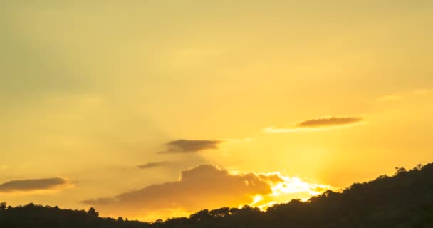 Vibrerande Solnedgång Himmel Tidig Morgon Soluppgång Gryning Med Landskap Landskap — Stockvideo