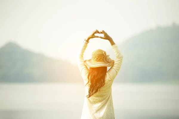 Back Side Woman Feeling Fresh Freedom Positive Energy Standing Grass — Stockfoto